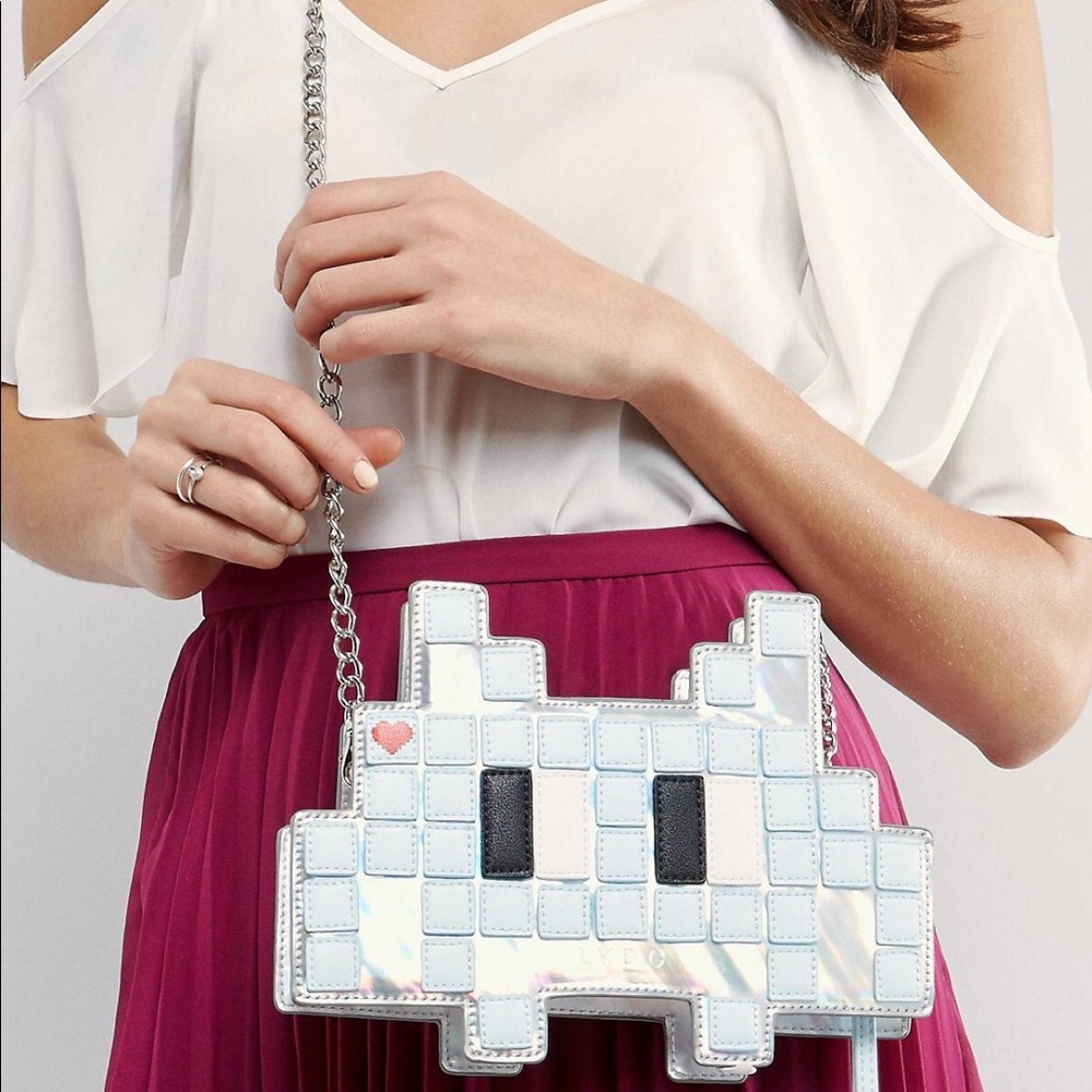 NWT LYDC LONDON ALIEN/PAC MAN CROSSBODY BAG